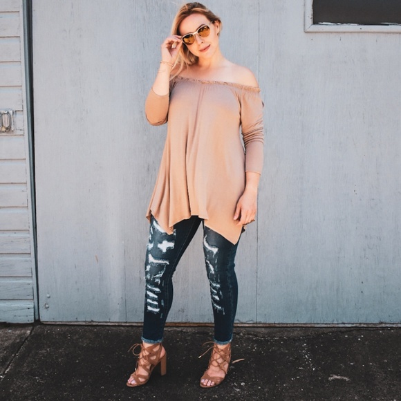 LONG SLEEVE SHARKBITE HEM TUNIC - Picture 3 of 7